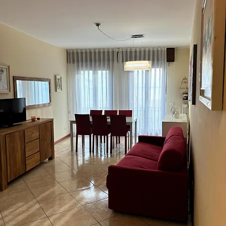 Casa Lungolago شقة غارْدا